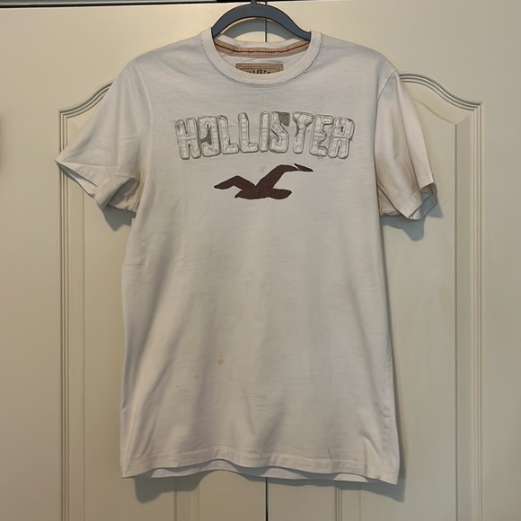 Aeropostale and Hollister 3 T-Shirt Bundle - Picture 12 of 16